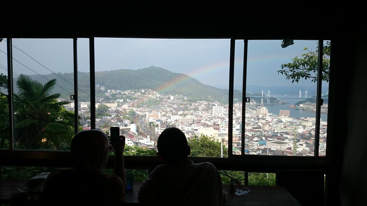 Onomichi Guest House Miharashi-Tei Esterno foto
